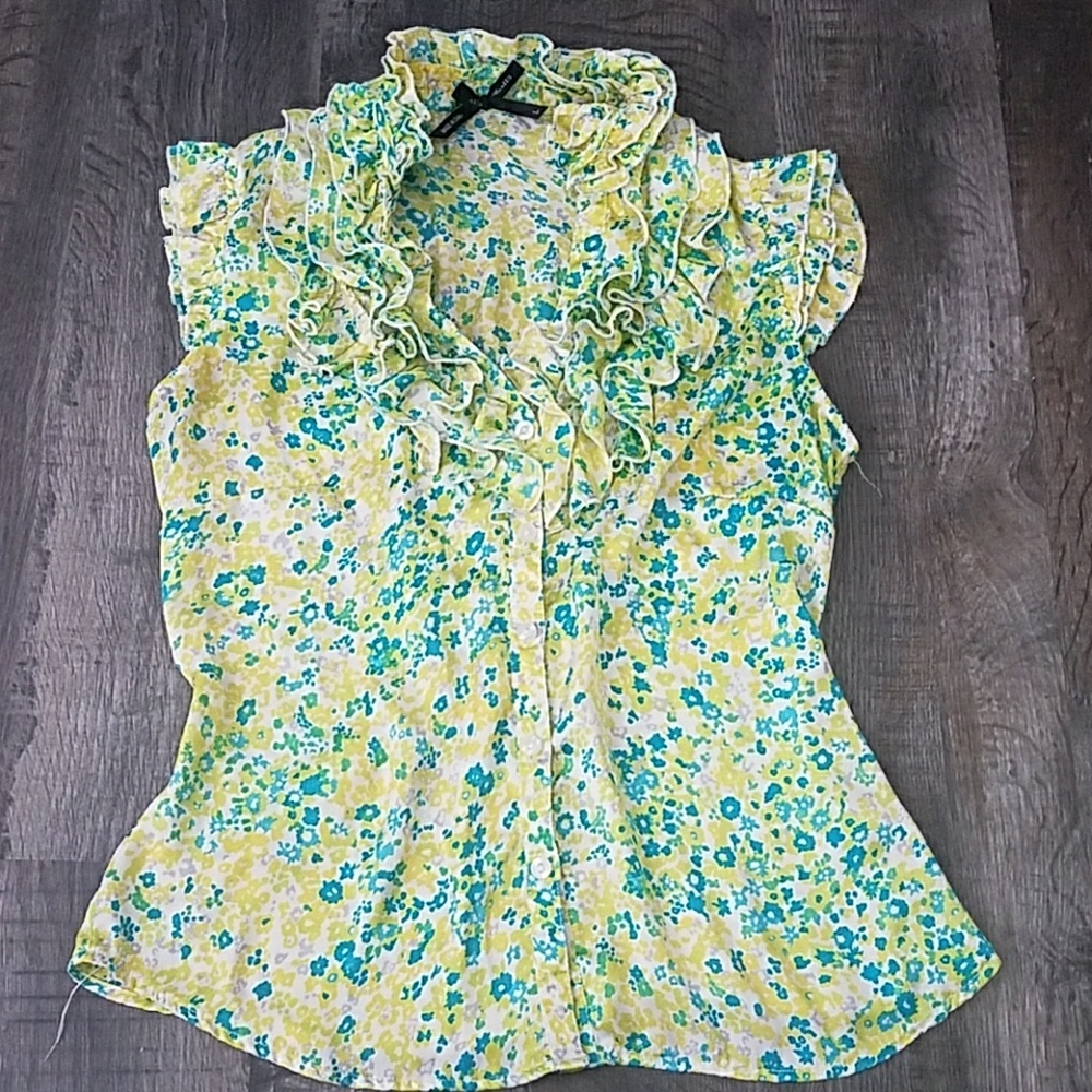 Floral V neck Ruffle Top